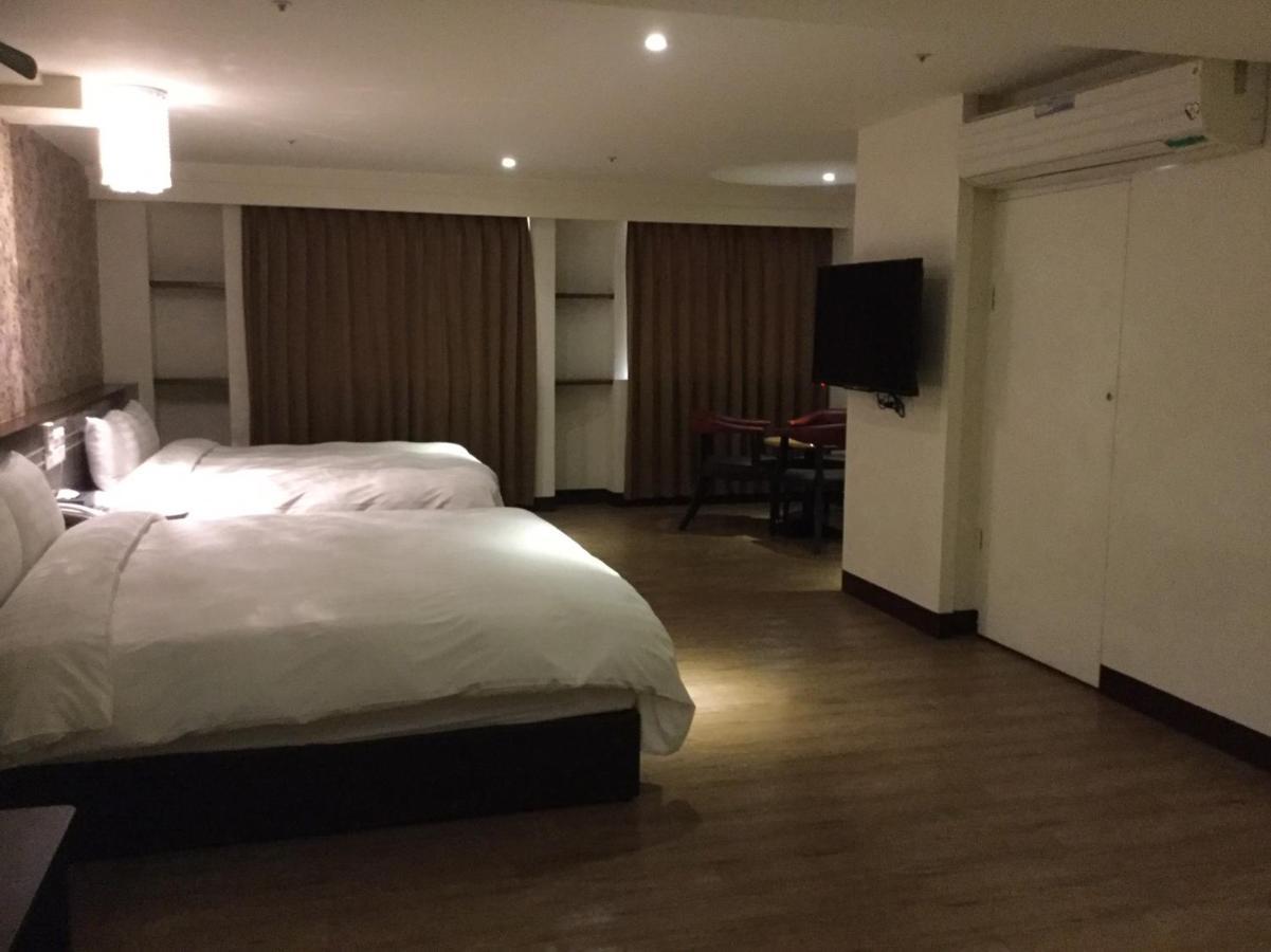 Dengfeng Milan Business Hotel Huwei Exteriör bild