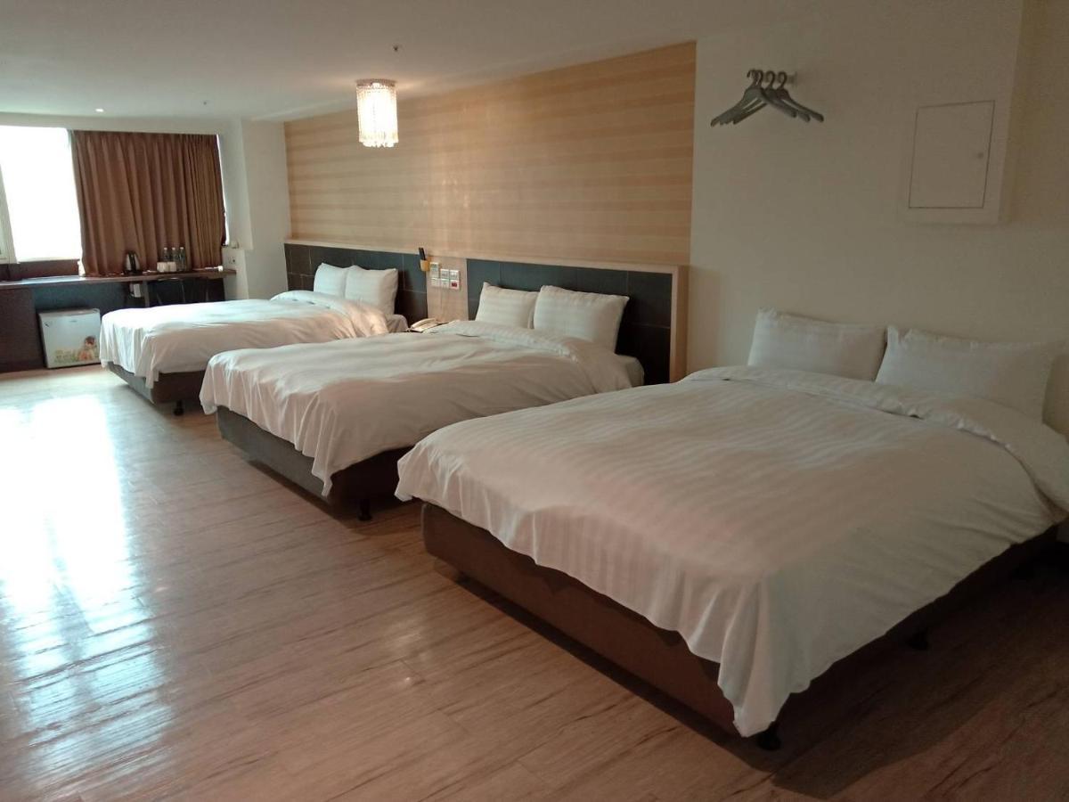 Dengfeng Milan Business Hotel Huwei Exteriör bild