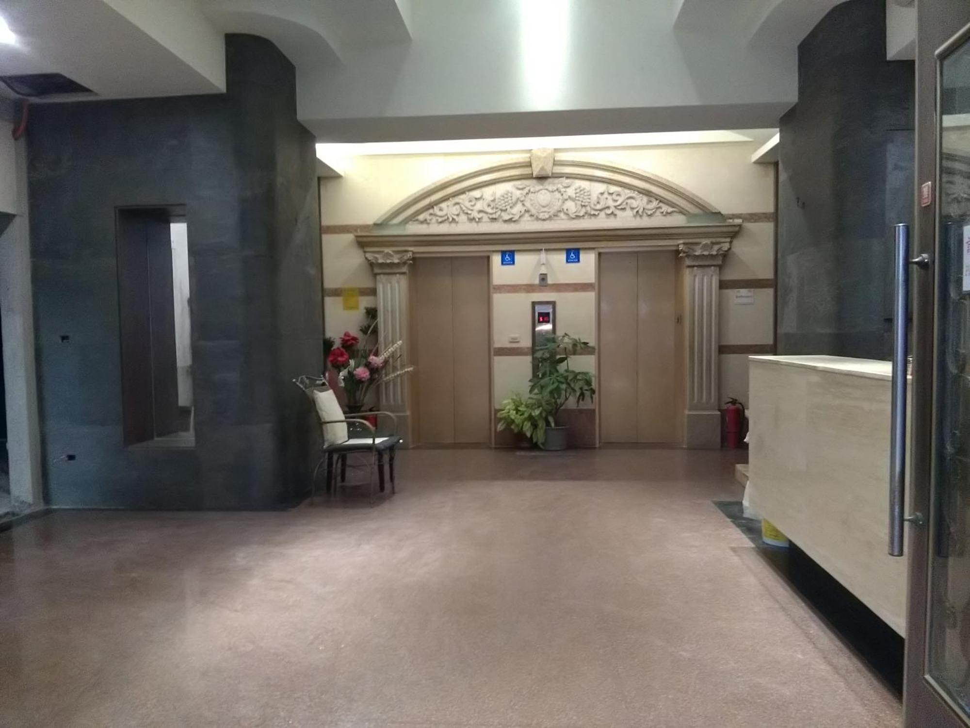 Dengfeng Milan Business Hotel Huwei Exteriör bild