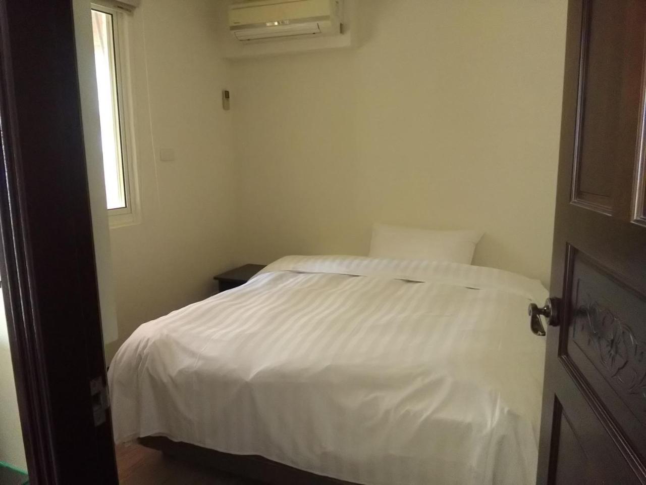 Dengfeng Milan Business Hotel Huwei Exteriör bild